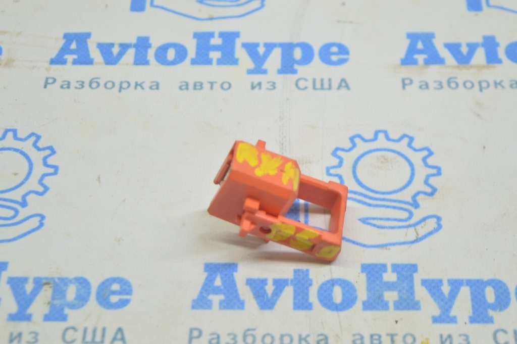 Чека батареи Lexus RX400h 06-09