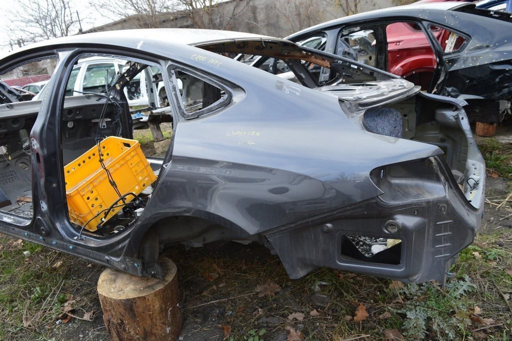 Четверть крыло задняя левая Chrysler 200 15-17 графит (01)