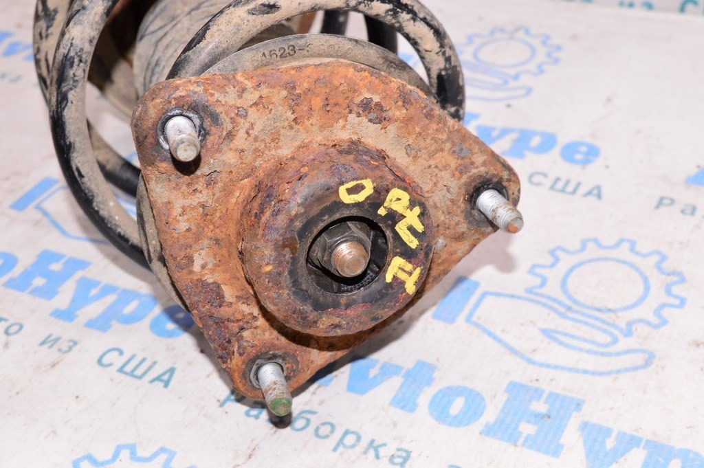 Четверть крыло задняя левая Ford Escape MK3 13- (08) синий цвет с батоном крыши
