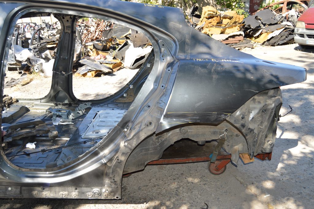 Четверть крыло задняя левая Jaguar I-Pace 19-25 (01) подмята