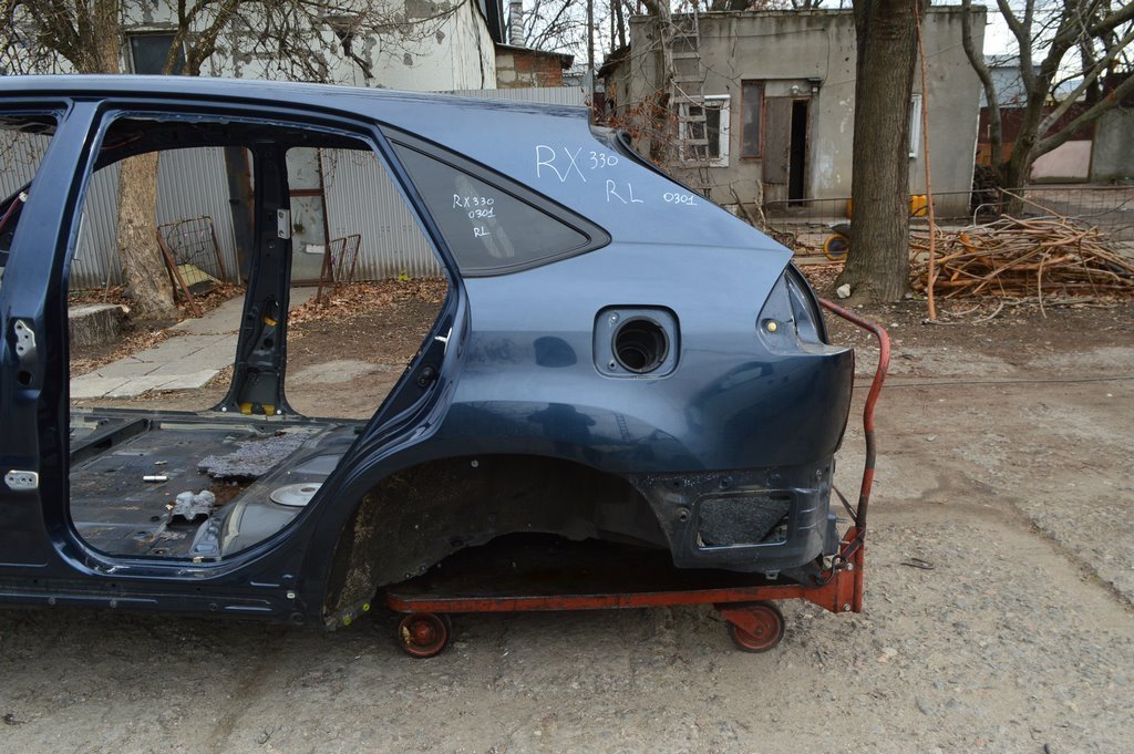 Четверть крыло задняя левая Lexus RX300 RX330 RX350 RX400h 04-09 (01) на кузове