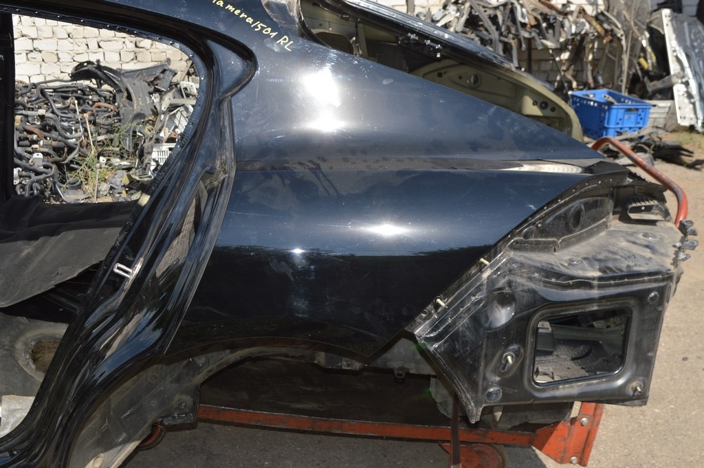 Четверть крыло задняя левая Porsche Panamera 10-16 черный 041 (01)