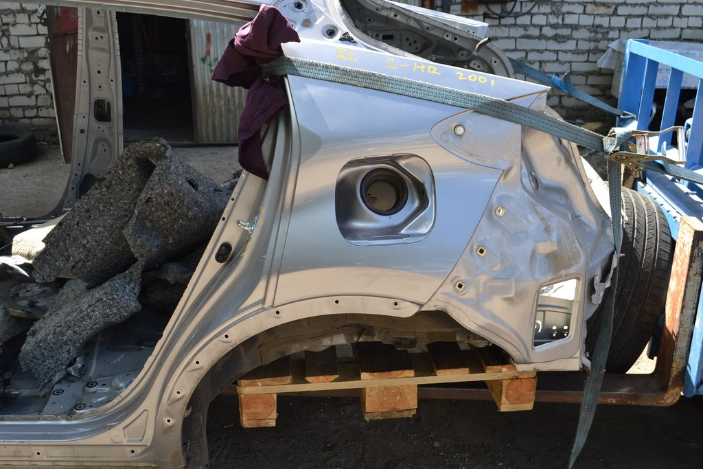 Четверть крыло задняя левая Toyota C-HR 18-23 (01) на кузове