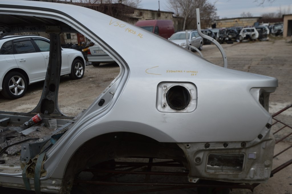 Четверть крыло задняя левая Toyota Camry v50 12-14 usa\euro серебро (03) шпакля, крашена