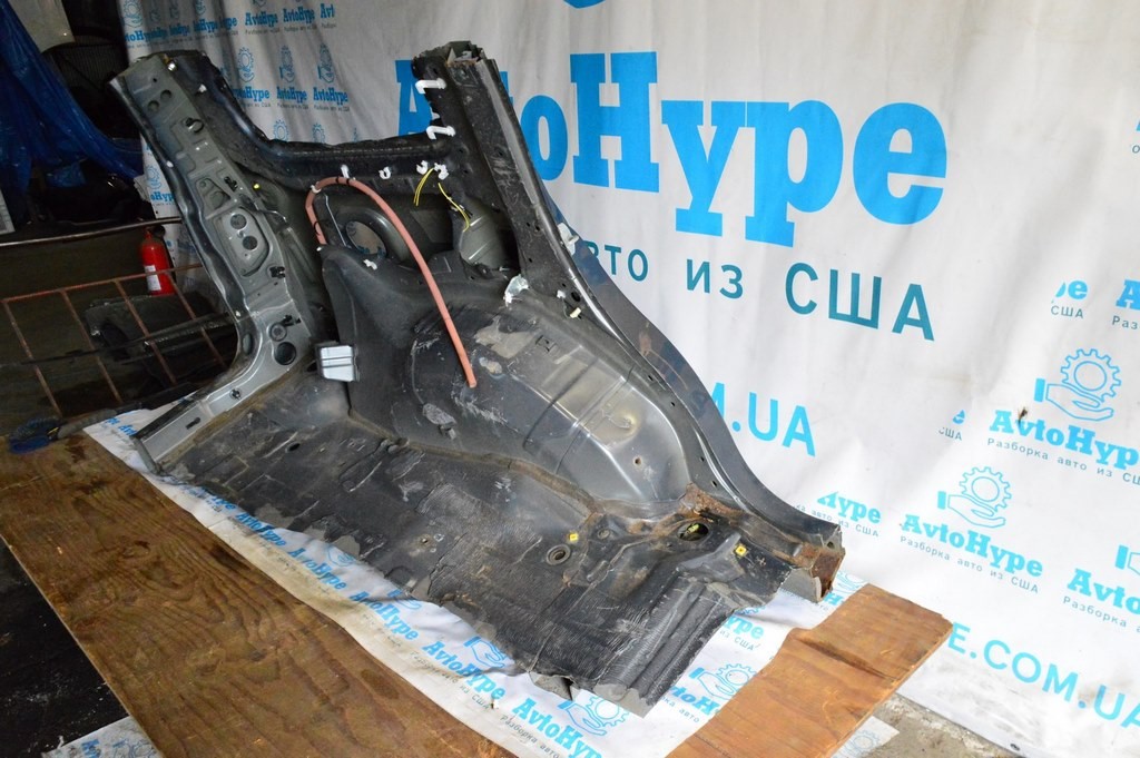 Четверть крыло задняя левая Toyota Sequoia 2008-2022 (01) цвет графит 1F9 деф.прижата — фото 3