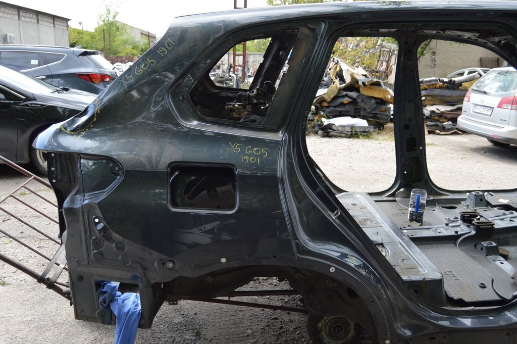 Четверть крыло задняя правая BMW X5 G05 19-24 (01) графит C27 замята