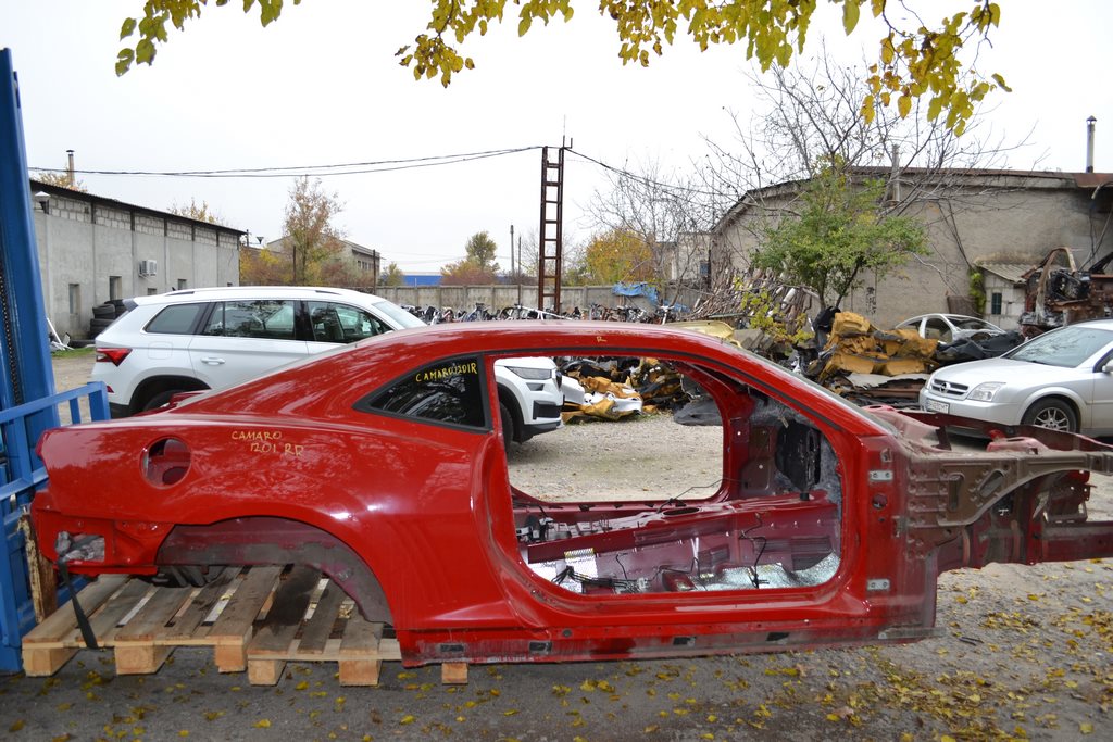 Четверть крыло задняя правая Chevrolet Camaro 10-15 (01) красная — фото 2