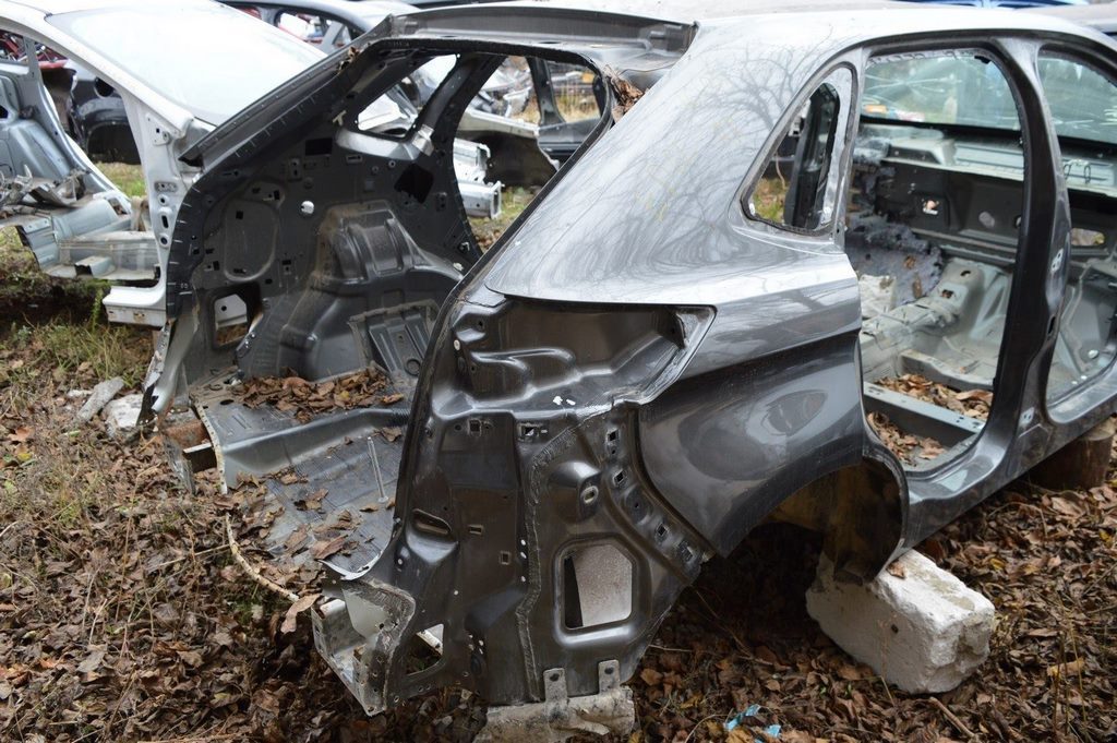 Четверть крыло задняя правая Ford Edge 16- графит J7 (03)