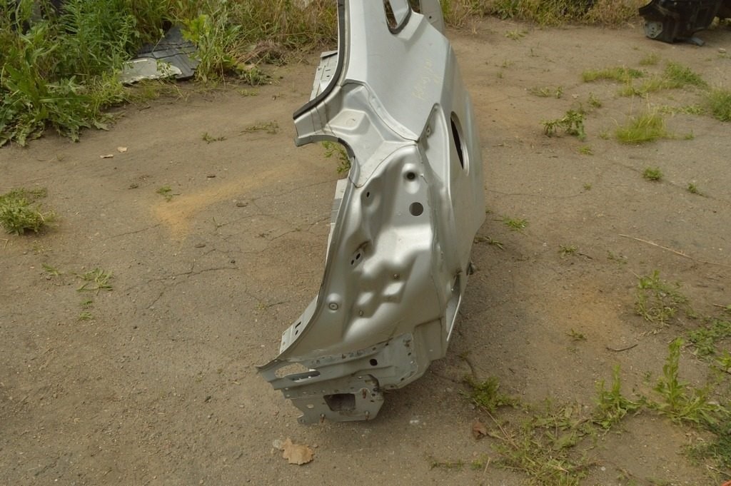 Четверть крыло задняя правая Ford Focus mk3 11-18 4d (01) серебро — фото 3