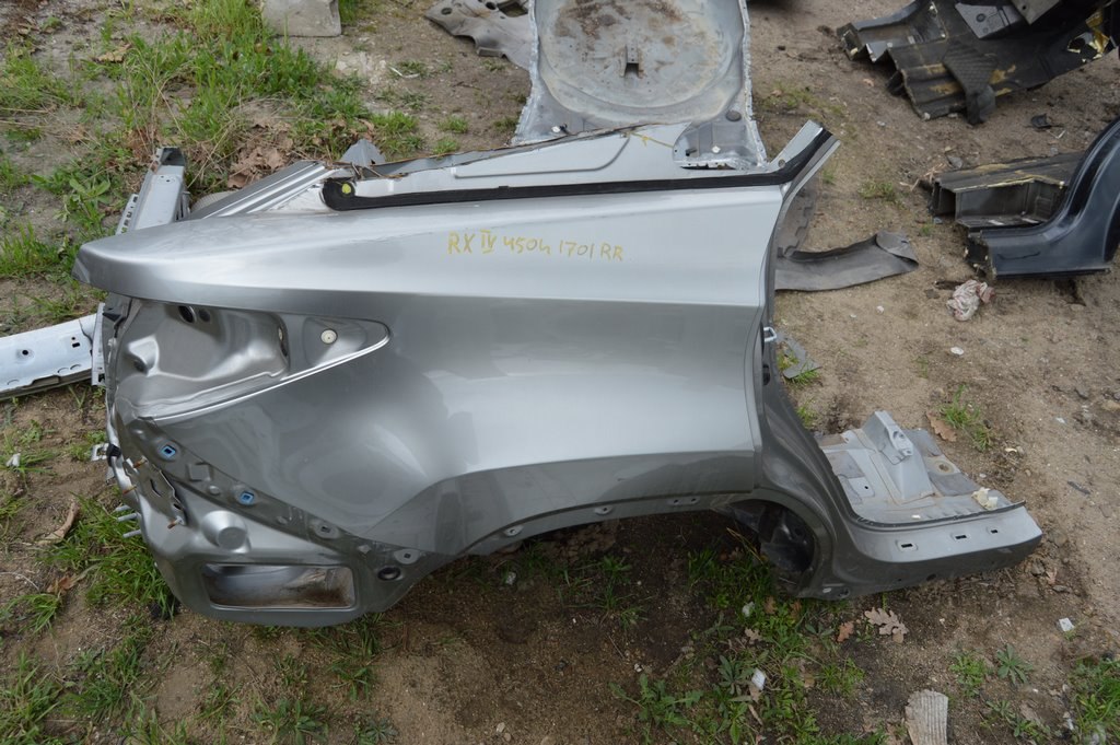 Четверть крыло задняя правая Lexus RX350 RX450h 16-22 под BSM, серебро (01)