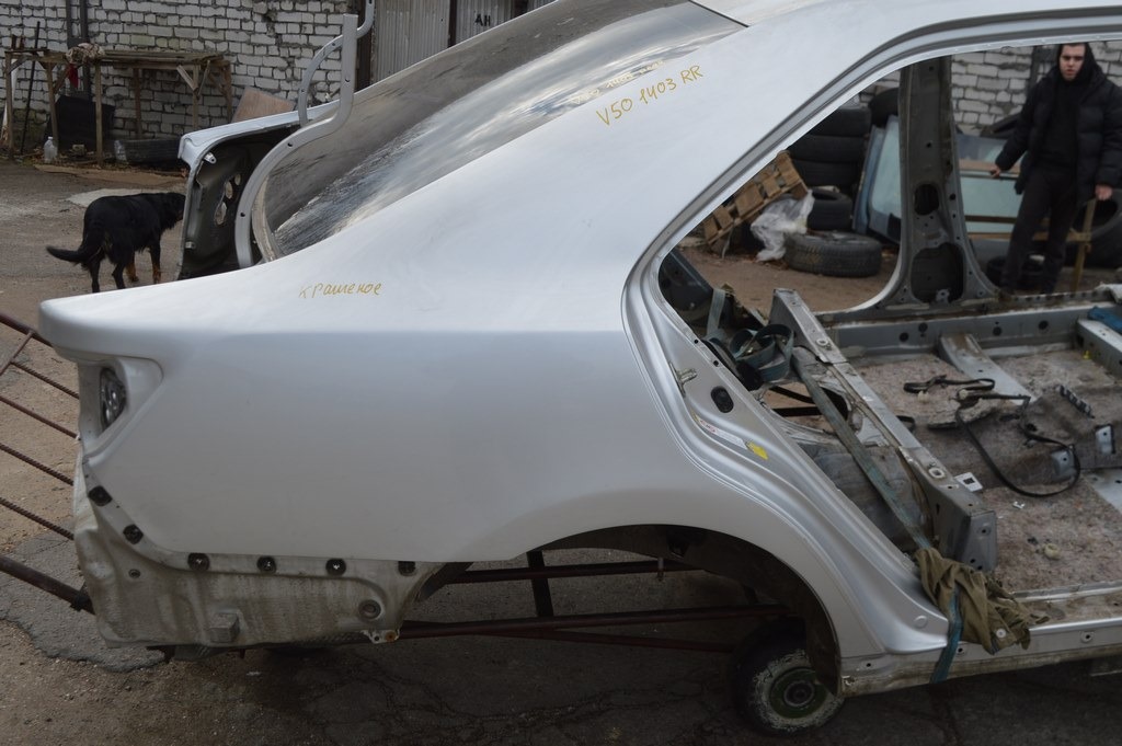 Четверть крыло задняя правая Toyota Camry v50 12-14 usa\euro серебро (03) крашена