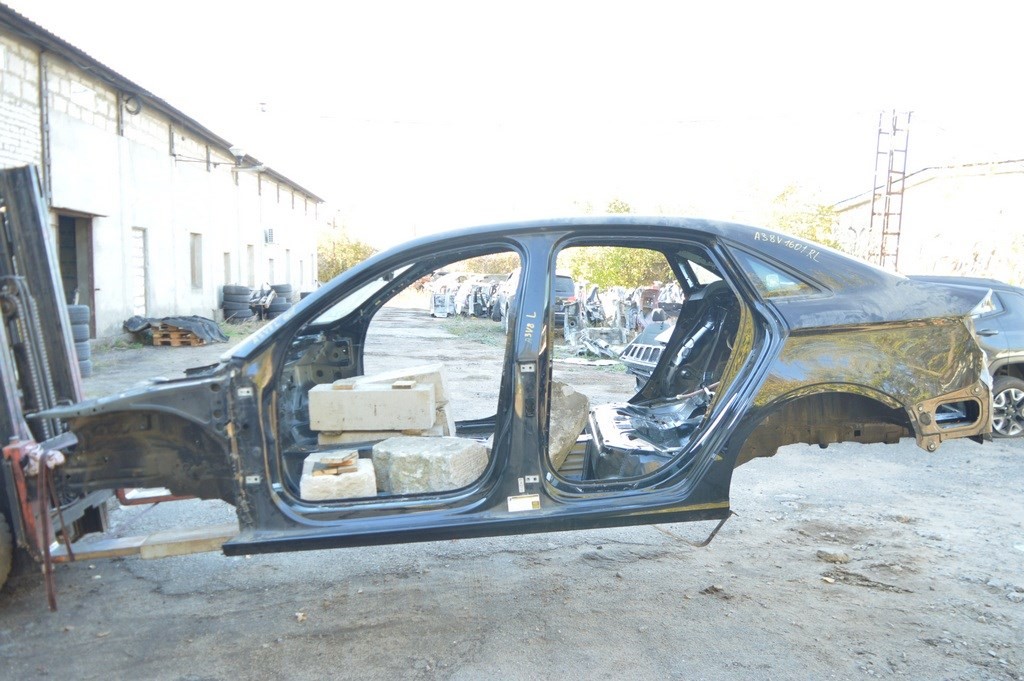 Четверть передняя левая Audi A3 8V 15-20 4d, 5d, на кузове, черная (01) — фото 2