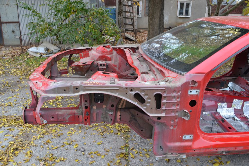 Четверть передняя левая Chevrolet Camaro 10-15 (01) красная