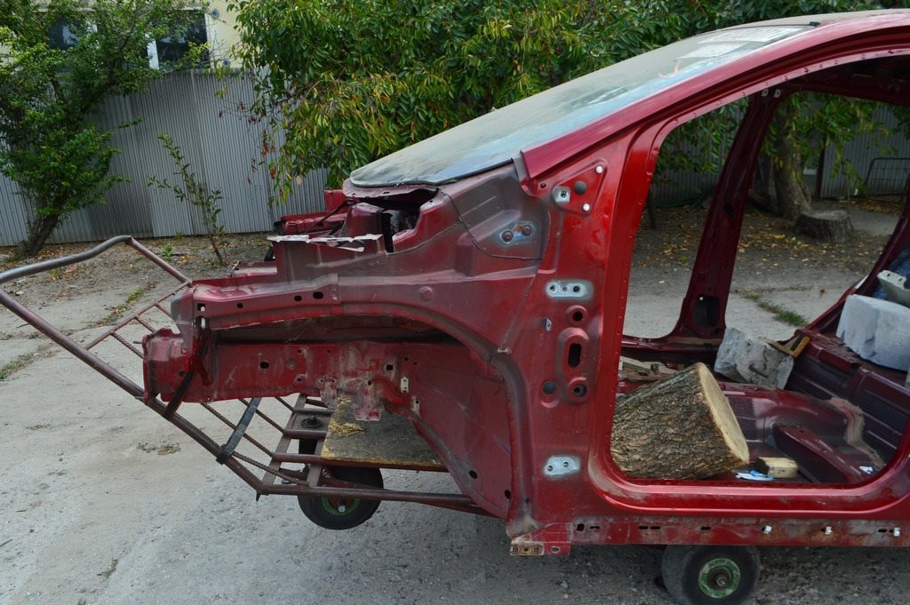 Четверть передняя левая Ford Escape MK3 13-16 дорест красный цвет RR (10)