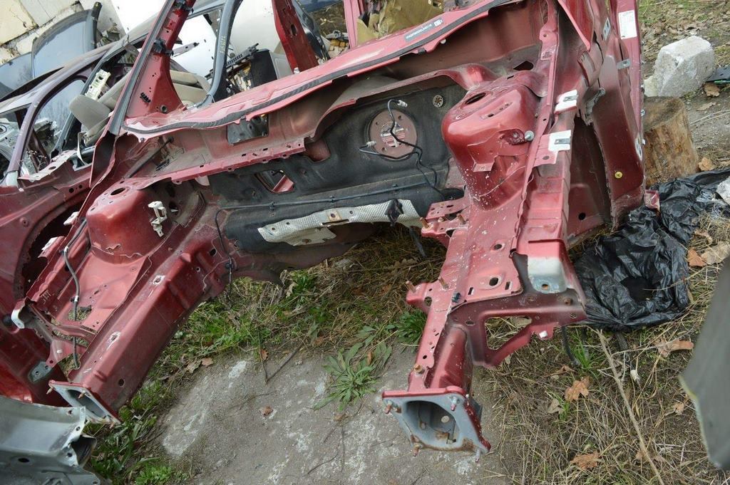 Четверть передняя левая Ford Focus mk3 11-18 (04) бордовая — фото 2