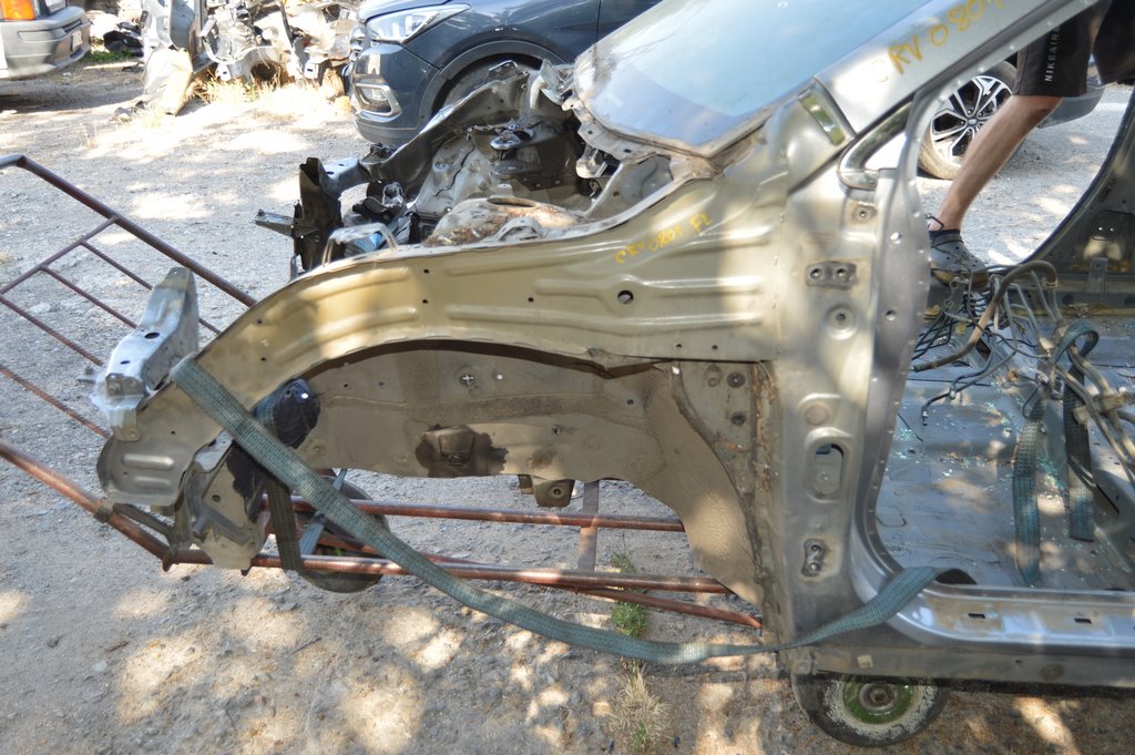 Четверть передняя левая Honda CRV 07-11 (01) серебро