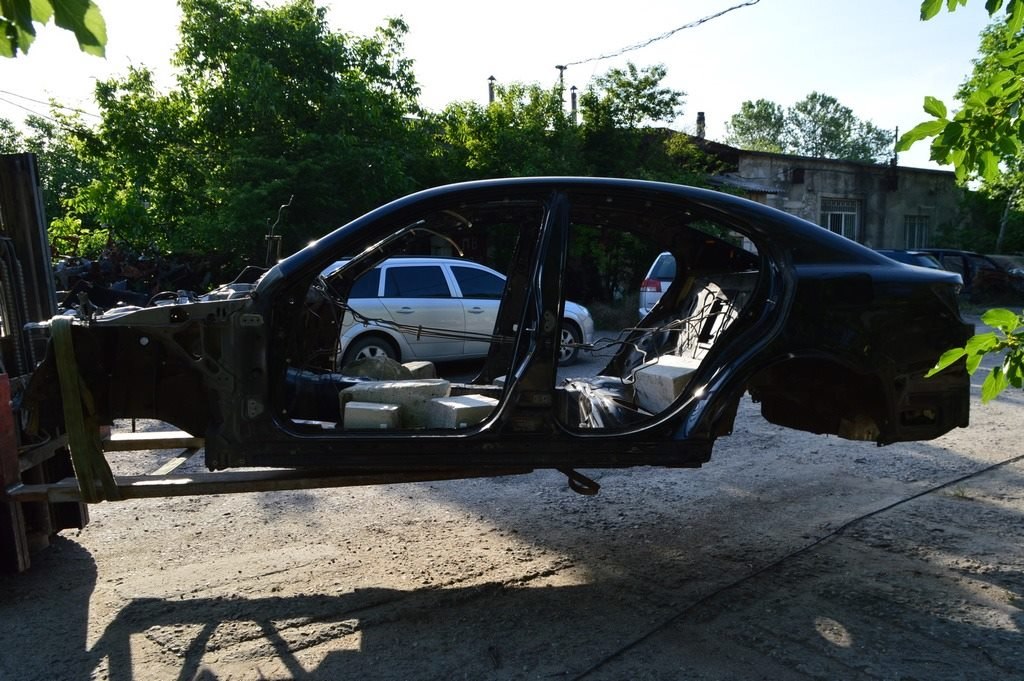 Четверть передняя левая Lexus IS250/IS300/IS350 06-13 черная (01) поведен носик лонжерона — фото 2