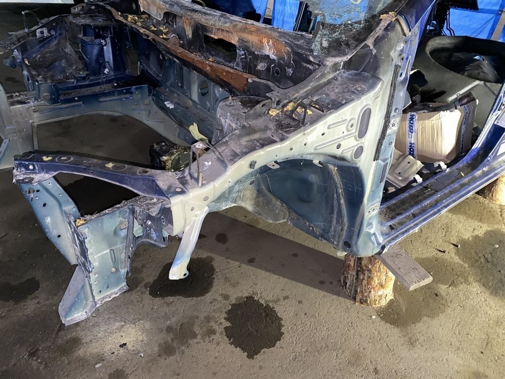 Четверть передняя левая Nissan Sentra 15-19 (01) синий цвет RAY