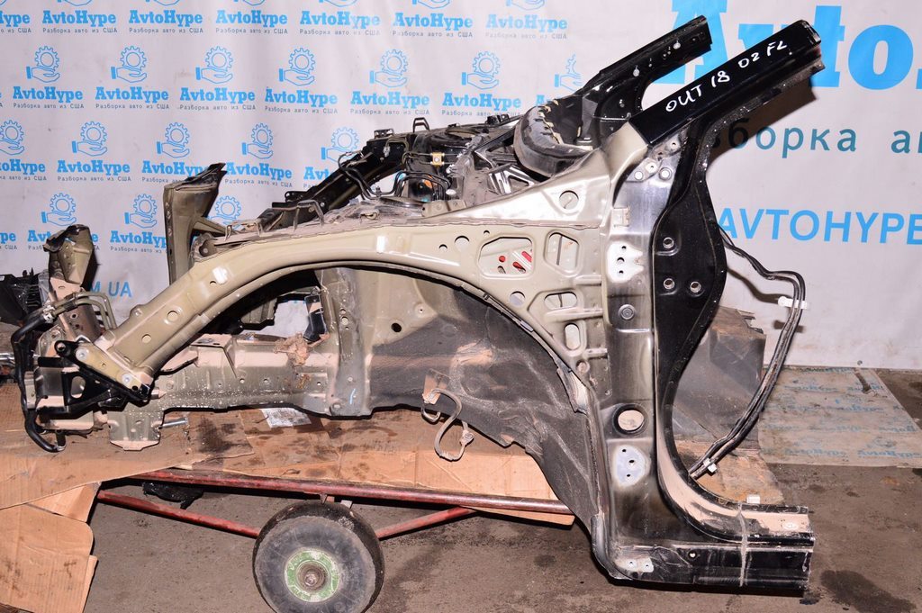 Четверть передняя левая Subaru Outback 15-19 (02) черная
