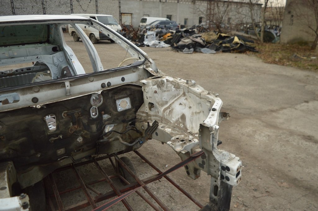 Четверть передняя левая Toyota Camry v50 12-14 белая (02) деф.складка возле стакана — фото 2