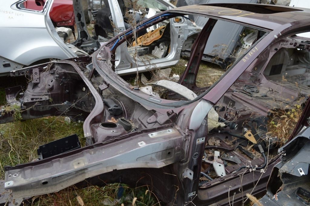 Четверть передняя левая VW Passat b7 USA (01) бургнунди — фото 2