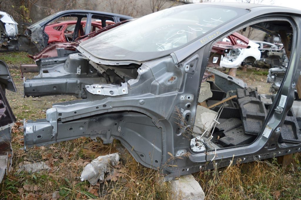 Четверть передняя правая Ford Escape MK3 13-16 дорест графит цвет UJ (04) — фото 2