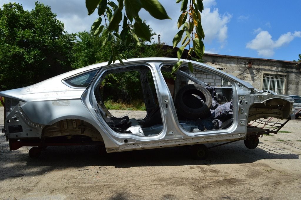 Четверть передняя правая Ford Fusion mk5 13- (05) серебро UX — фото 2