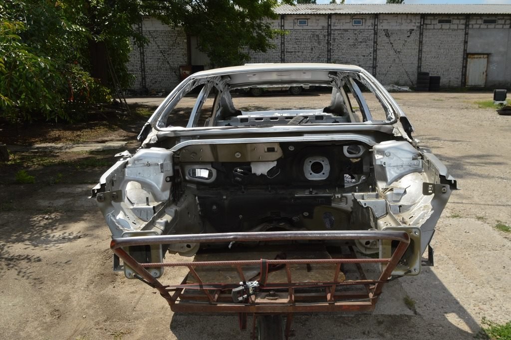 Четверть передняя правая Ford Fusion mk5 13- (05) серебро UX