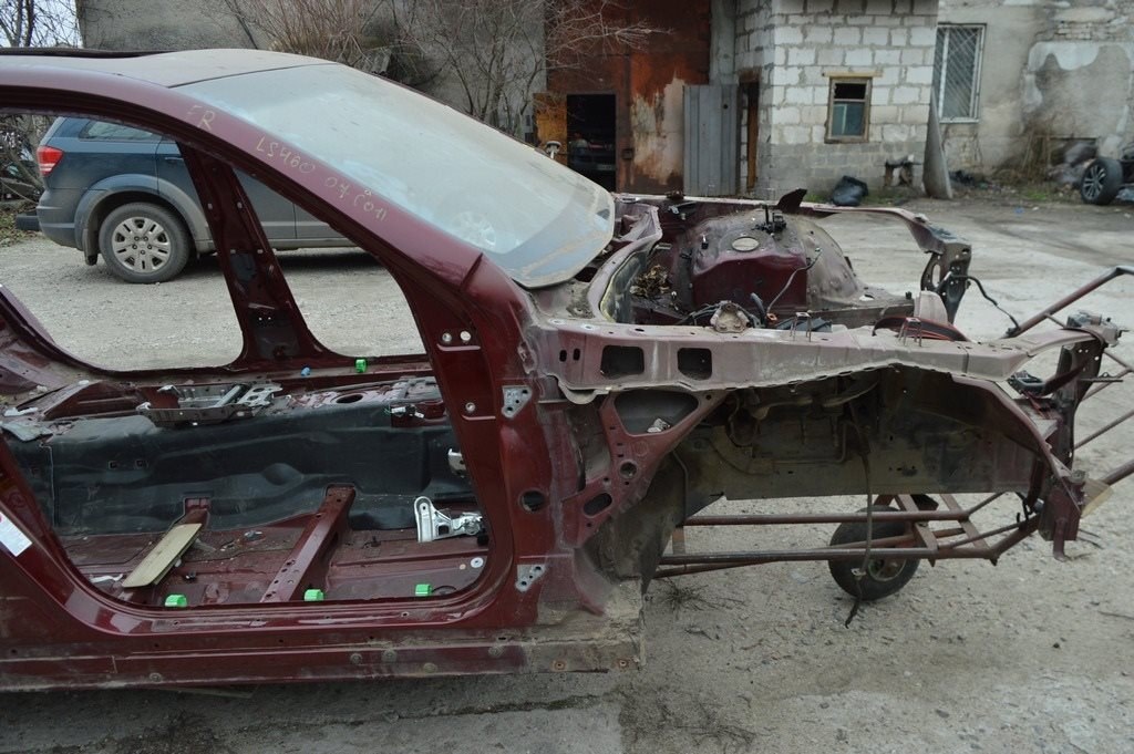 Четверть передняя правая Lexus LS460 LS600h 07-12 (01) бордовый цвет