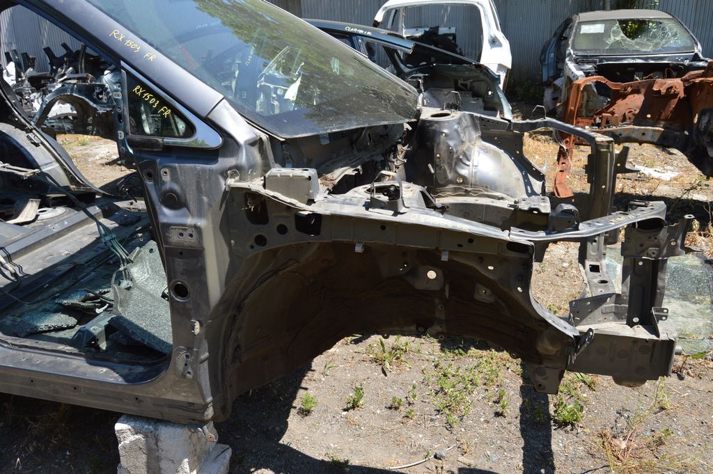 Четверть передняя правая Lexus RX350 RX450h 10-15 (03) графит