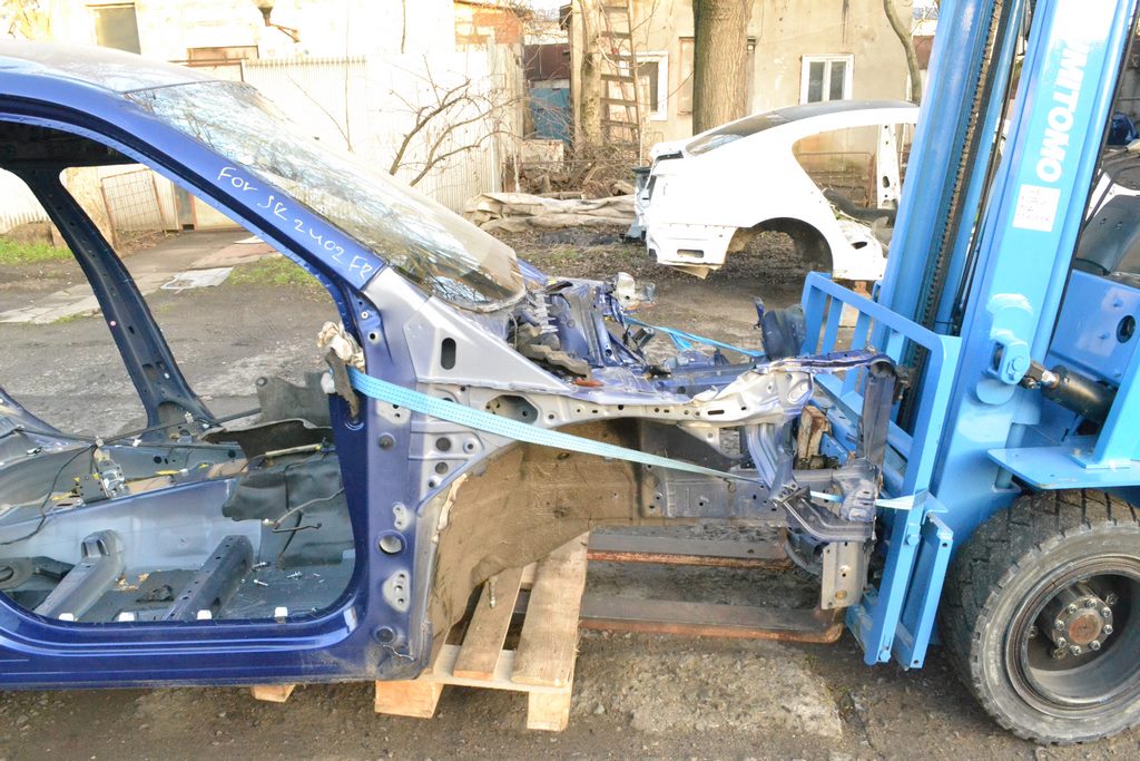 Четверть передняя правая Subaru Forester 19- SK (02) синий цвет,дефект