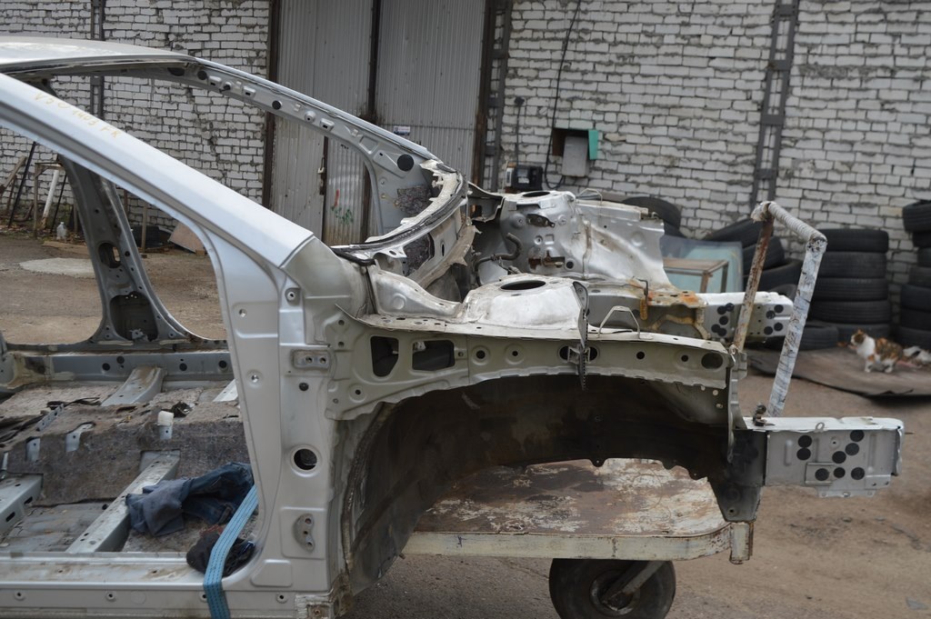 Четверть передняя правая Toyota Camry v50 12-14 серебро (03)