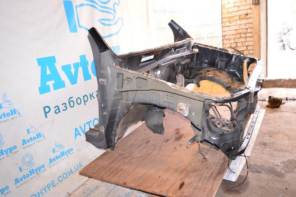 Четверть передняя правая Toyota Sequoia 2008-2022 (01) цвет графит 1F9
