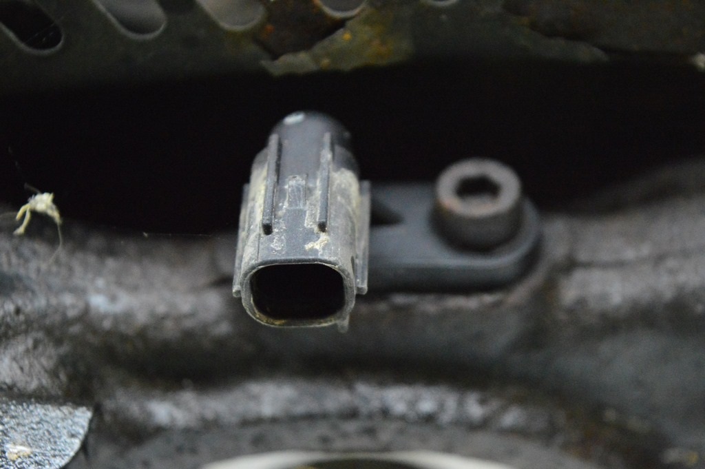 Датчик ABS перед лев Toyota Sequoia 2008-2022