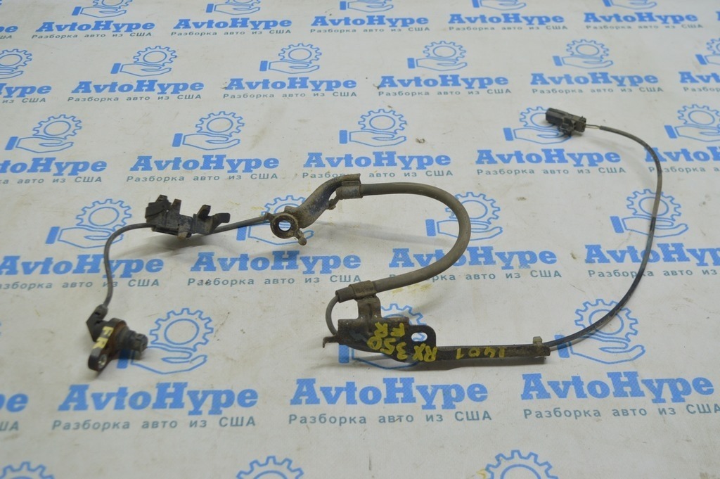 Датчик ABS передний правый Lexus RX350 RX450h 10-15