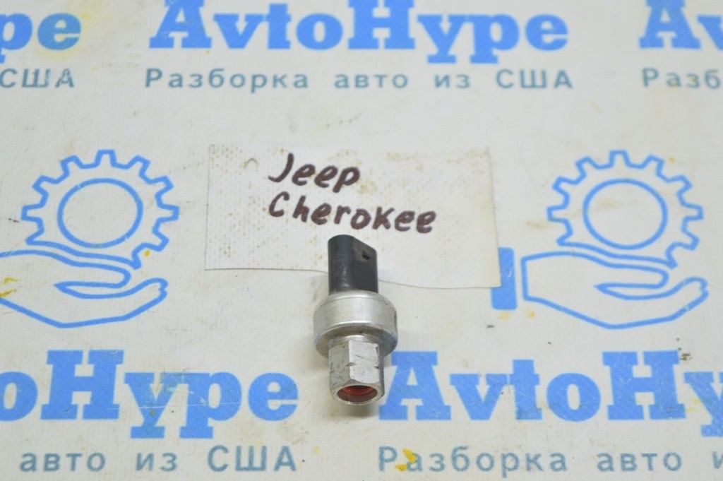 Датчик давления кондиционера Jeep Cherokee KL 14-