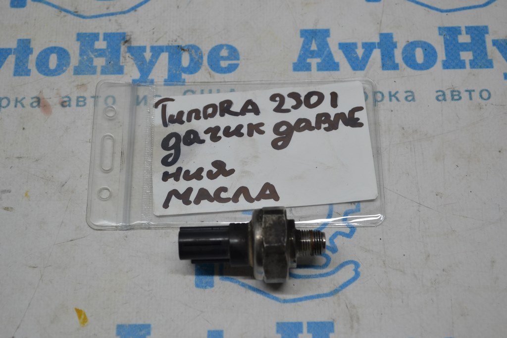 Датчик давления масла Toyota Tundra 22-