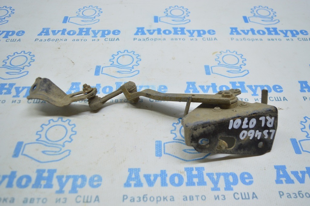 Датчик наклона кузова зад Lexus LS460 LS600h 07-12 rwd