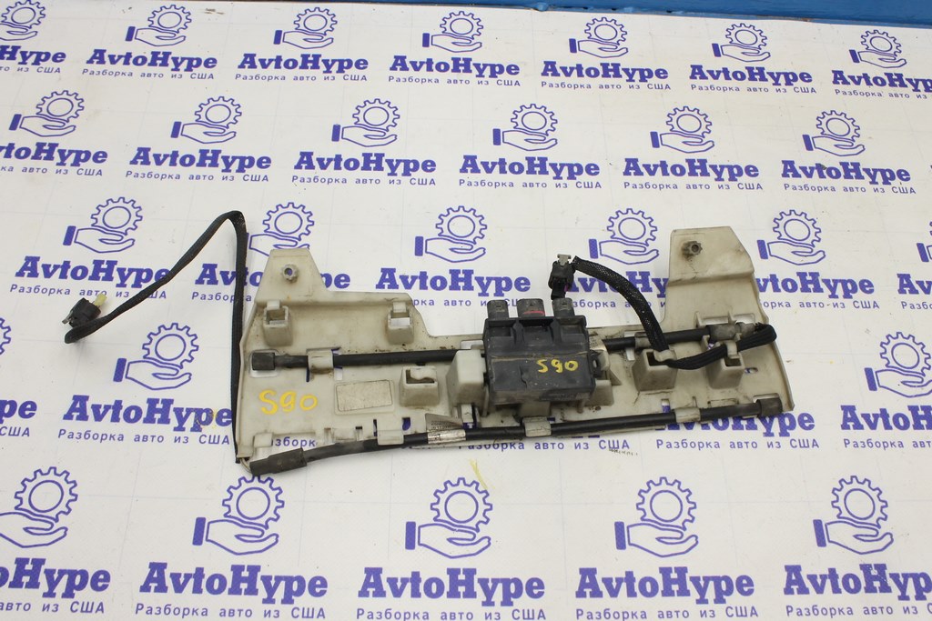 Датчик відкриття кришки багажника ногою Volvo S90 16- (02) у зборі з C37436103