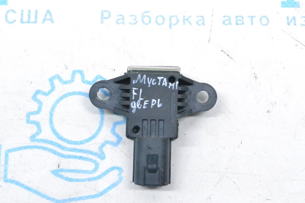 Датчик подушки безопасности боковой левый Ford Mustang mk6 15-23