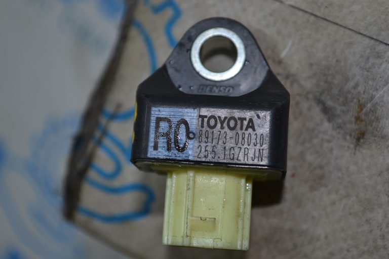 Датчик подушки безопасности передний левый Toyota Tundra 22- (01) 89173-08030 — фото 2