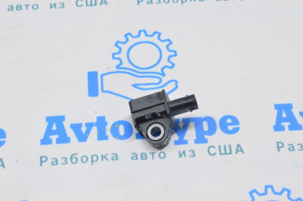 Датчик подушки безопасности задний лев VW Jetta 19-