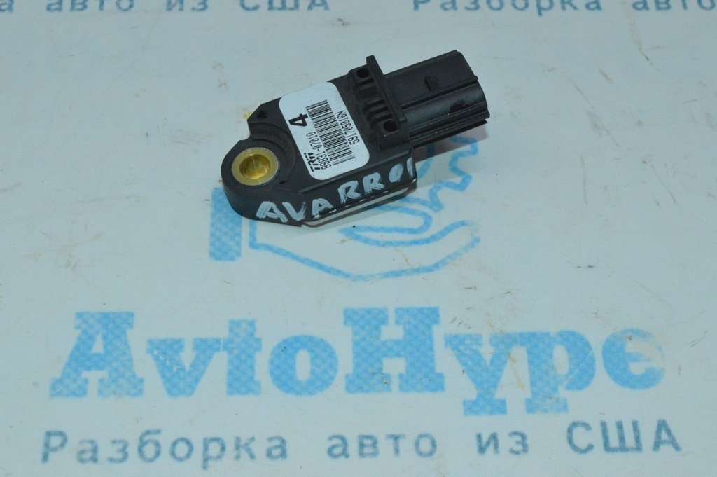 Датчик подушки безопасности задний прав Toyota Avalon 05-12