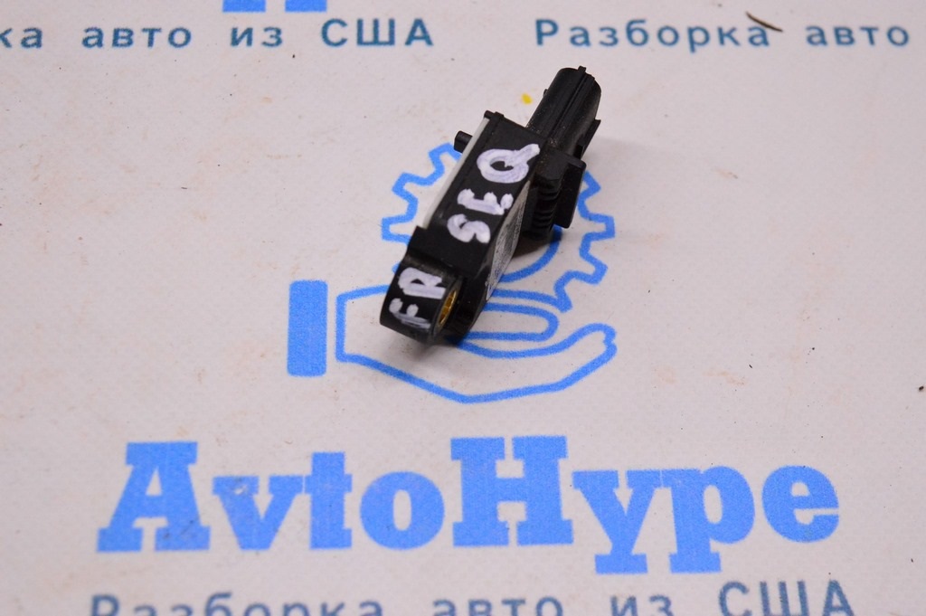 Датчик подушки безопасности задний прав Toyota Sequoia 2008-2022 (01)