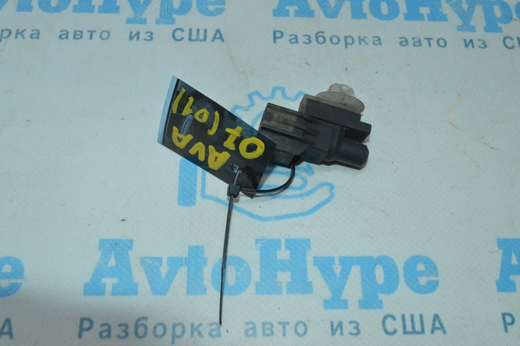 Датчик температуры окружающего воздуха Toyota Avalon 05-12 (01) 88790-06010