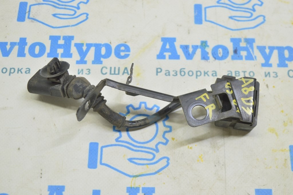 Датчик ускорения правый Audi A8 D3 03-09 (01)