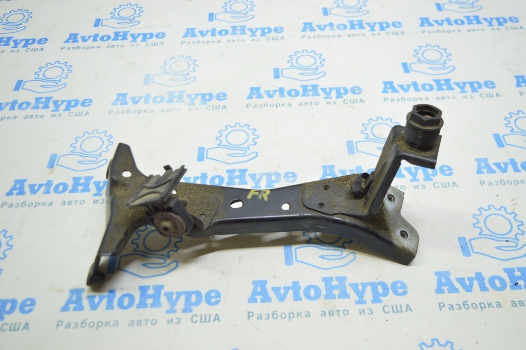 Дефлектор интеркуллера левый Audi A3 8V 15-20 1.8T, 2.0T