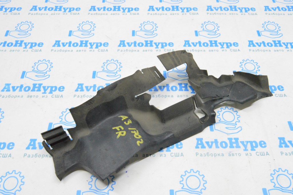 Дефлектор радиатора правый Audi A3 8V 17-20 4d 2.0T (02) небольшой дефект