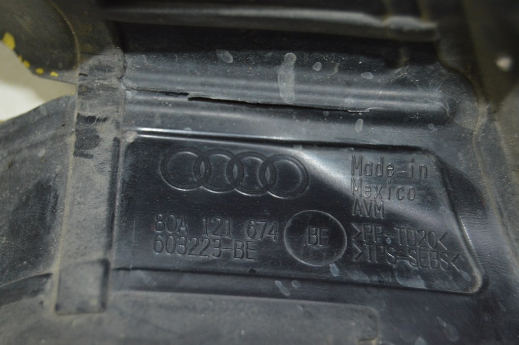 Дефлектор радиатора правый Audi Q5 80A 21-24 MHEV (01) дефект — фото 4