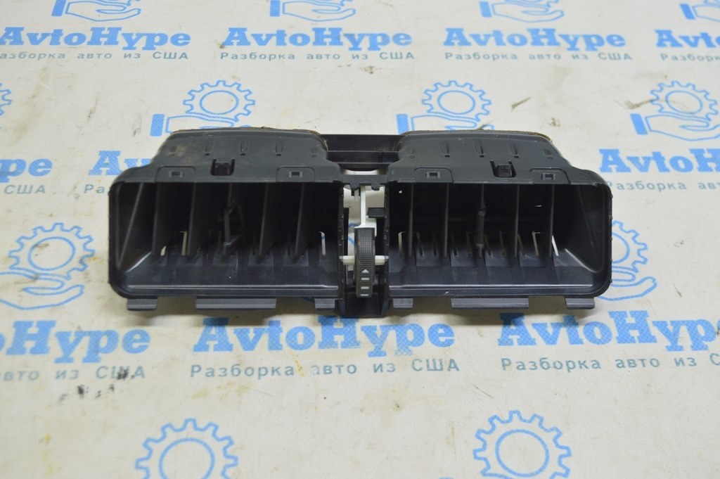 Дефлектор воздуховода передней панели центр Range Rover VOG L322 02-12